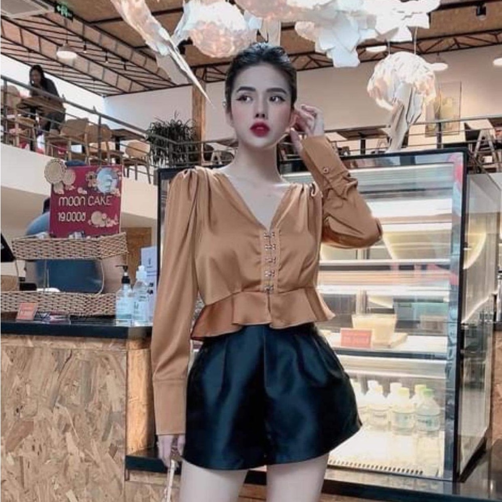 Long-sleeve Top V-neck - Size S